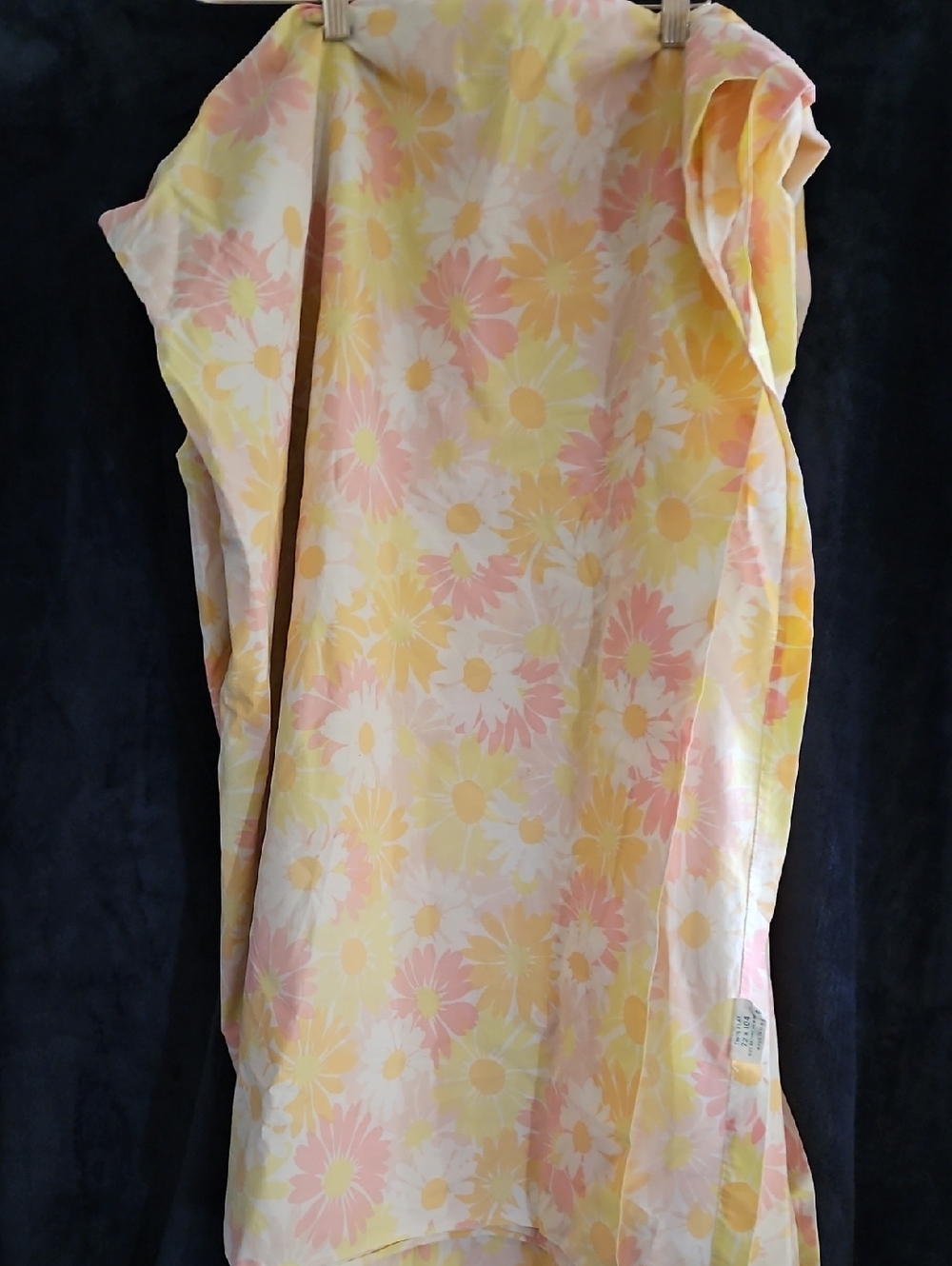 Pastel Daisy Print Twin Size Fitted Sheet - Pink & Yellow